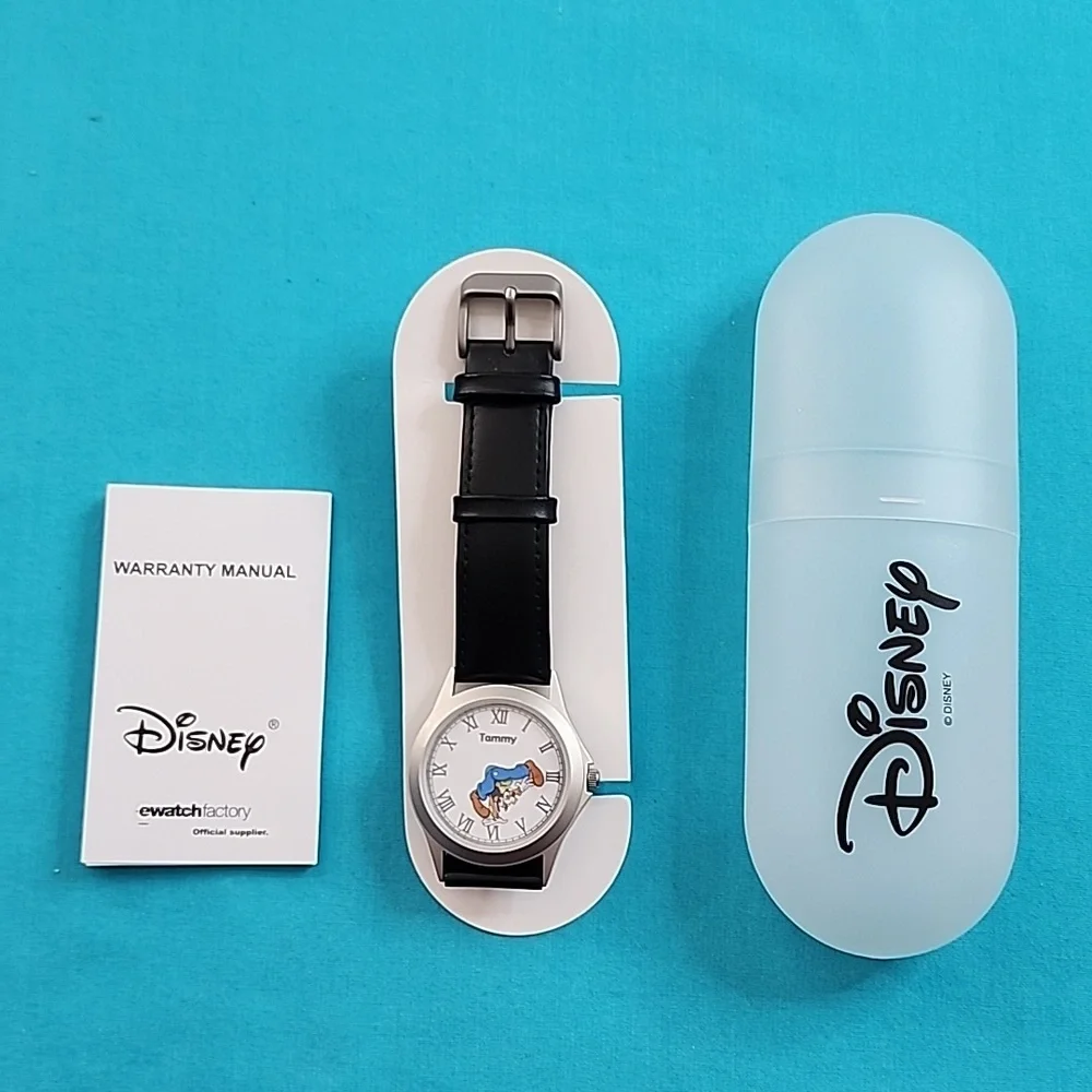 BNIB Vintage Disney Personalized Roman Numerals Goofy Watch